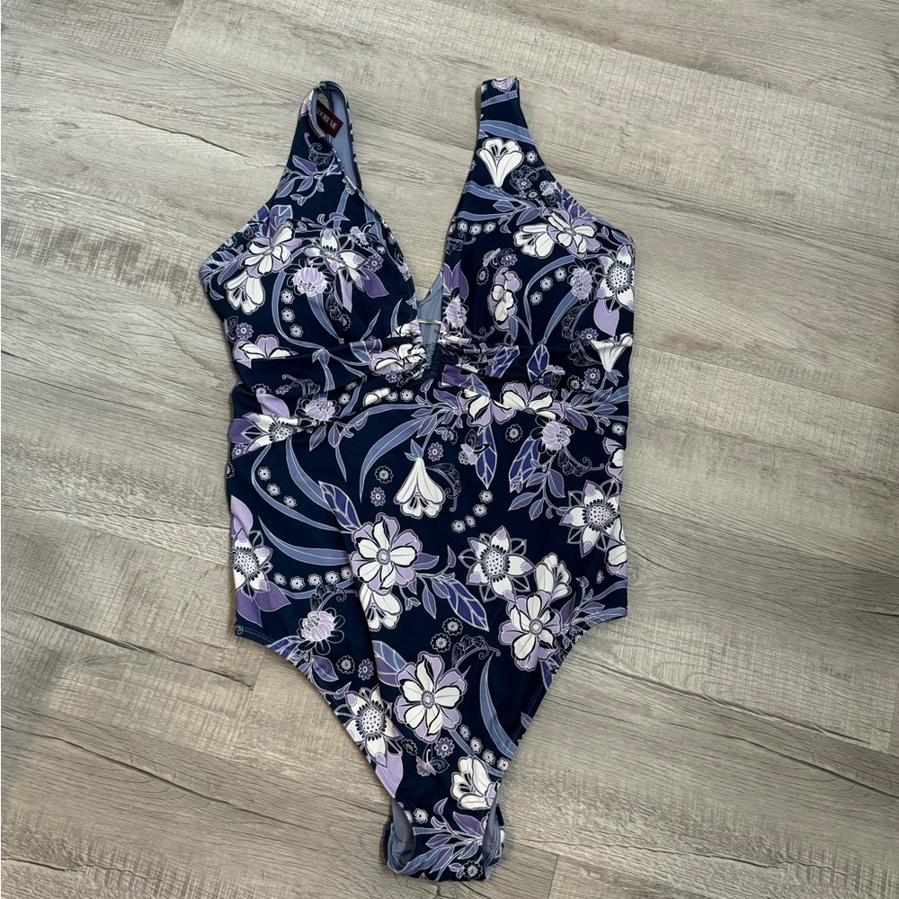 Adore Me one piece swimsuit size 4x NEW
